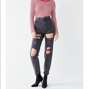 BDG Mom Jean - blow out